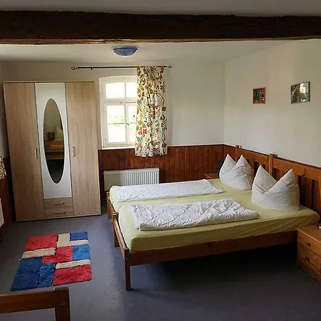 Arhona Wohn- Und Tagungshaus
